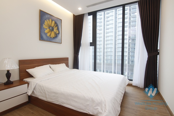 Wonderful four bedrooms apartment for rent in Vinhome Metropolis, Ba Dinh district, Ha Noi 